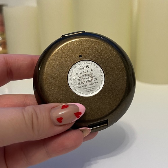 Becca Bronzer in Maui Nights - Discontinued - Picture 2 of 3